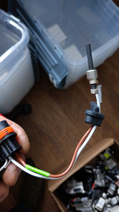 Свеча накала для Ebespacher Hydronic 2 252526990111 купить в Ханты-Мансийске